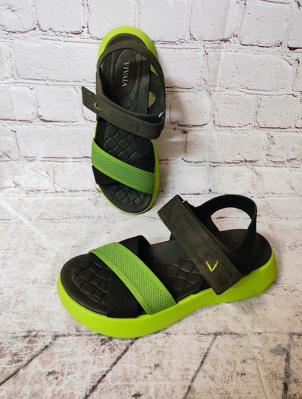 Vivaia Camo Green Lime Sport Sandals Womens 7 Chunky Gorpcore 37.5